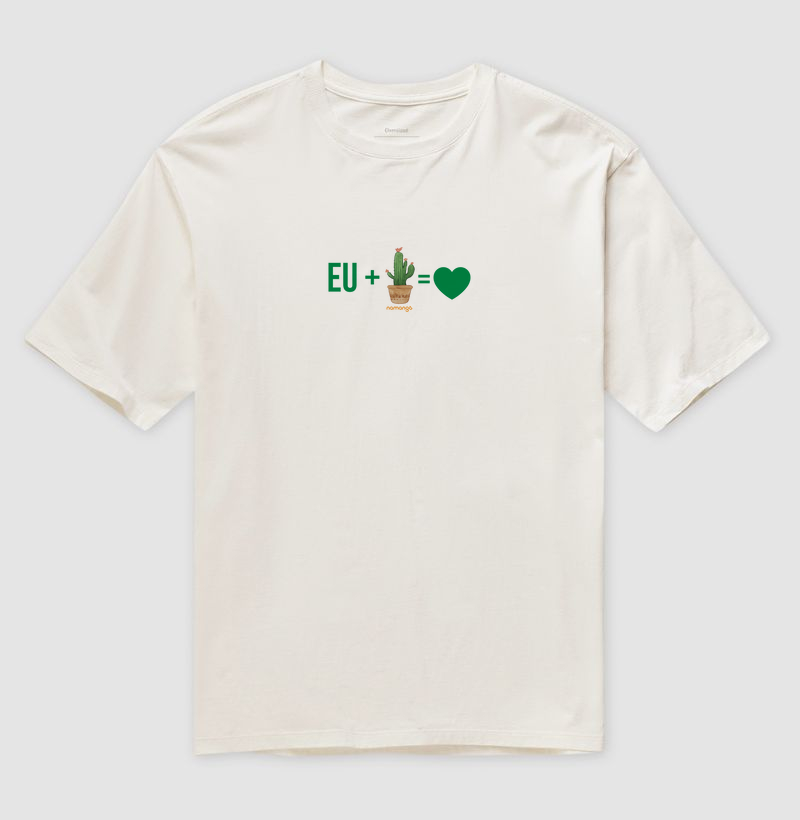 Camiseta Eu + Cacto = Amor – Estampa Criativa para Amantes de Cactos - Na Manga