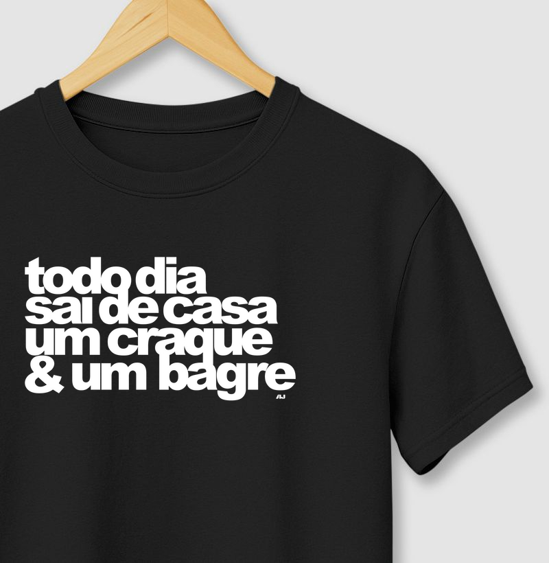 Todo Dia Sai de Casa um Craque e um Bagre