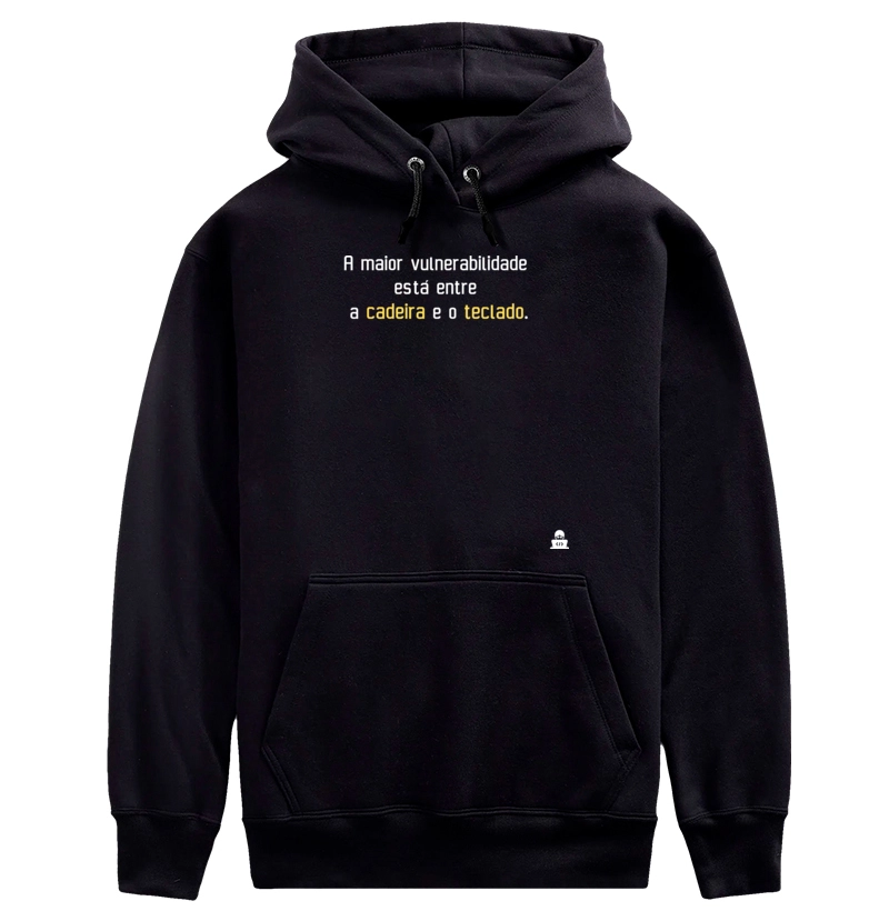 A maior vulnerabilidade está entre a cadeira e o teclado.