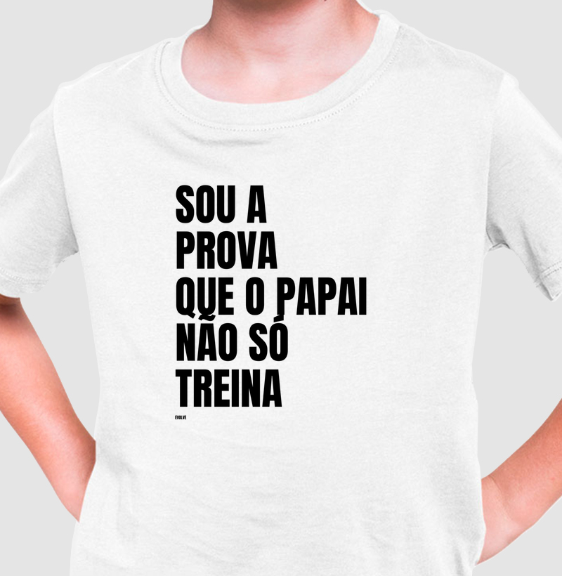 ELE NÃO SÓ TREINA
