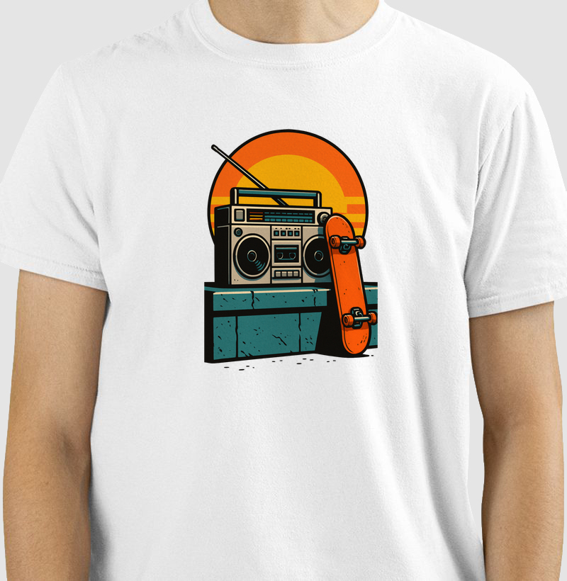 Camiseta Skate & Boombox — Soundtrack 80/90 | Posto80