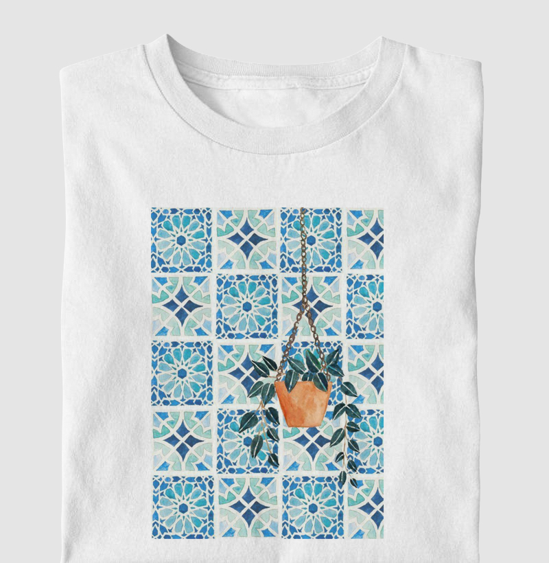 Wall and hanging vase
