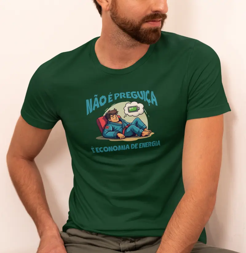 Camiseta Jiu Jitsu Engraçada | "Não é Preguiça, é Economia de Energia" | Estampa Divertida para Lutadores