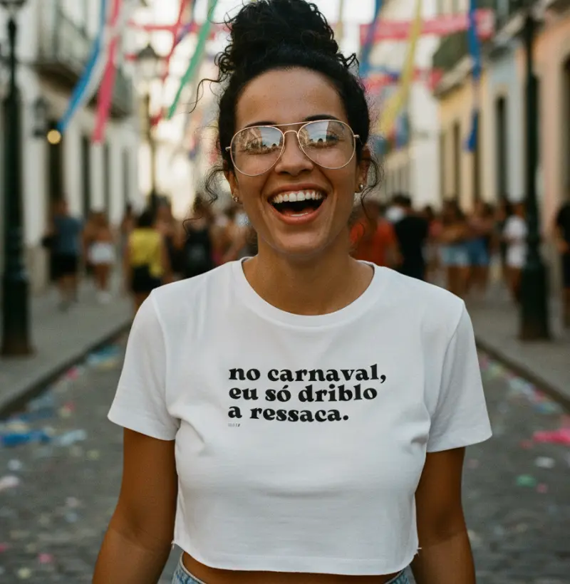 No carnaval, eu só driblo a ressaca.