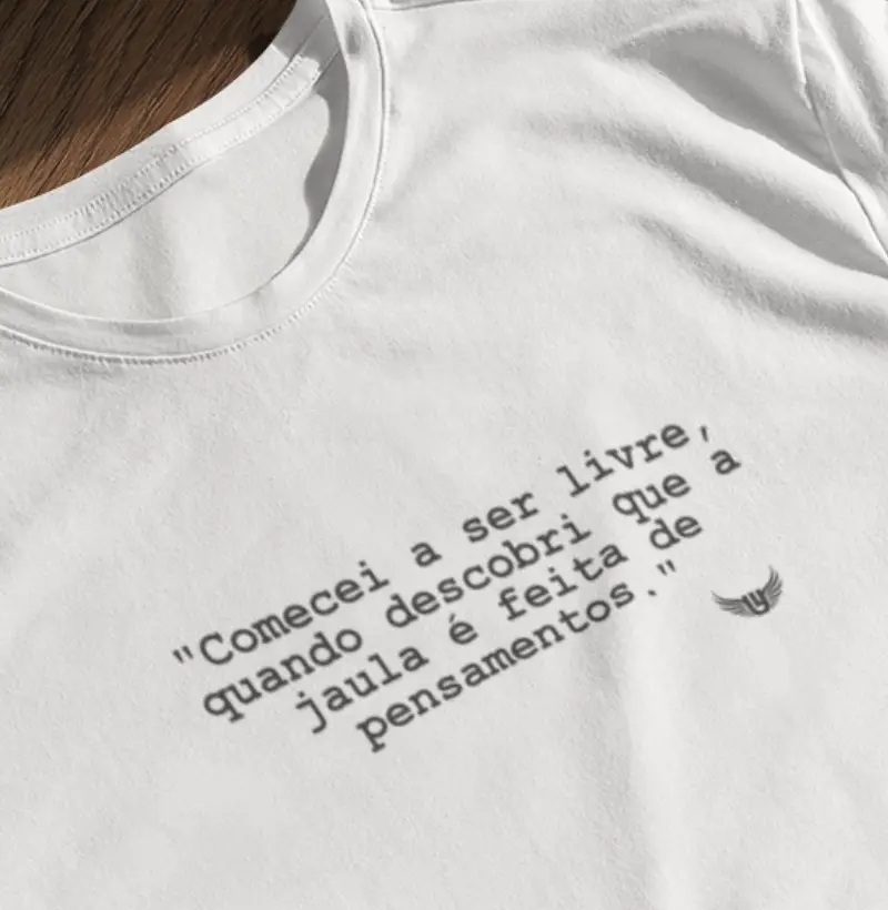 Camiseta A jaula é feita de pensamentos
