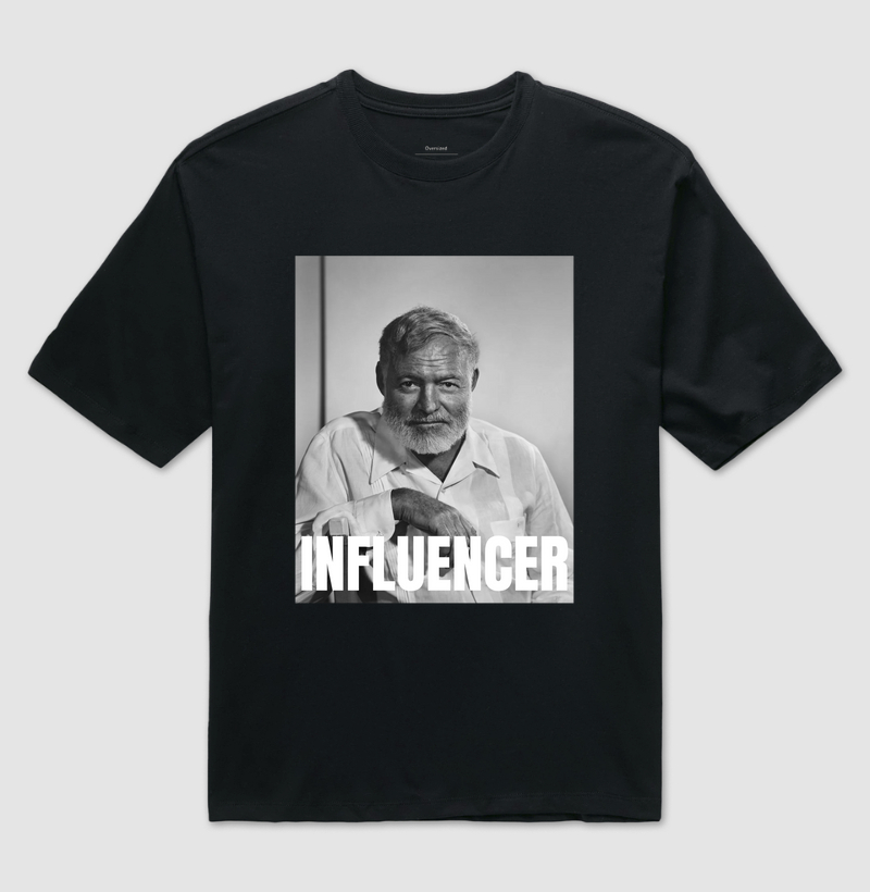 Camiseta Oversized- Influencer Hemingway