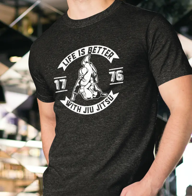 Camiseta Life is Better - Qualidade Reserva