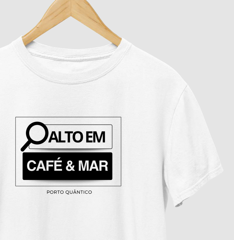 Camiseta Unissex 100% Algodão - Alto em Café & Mar