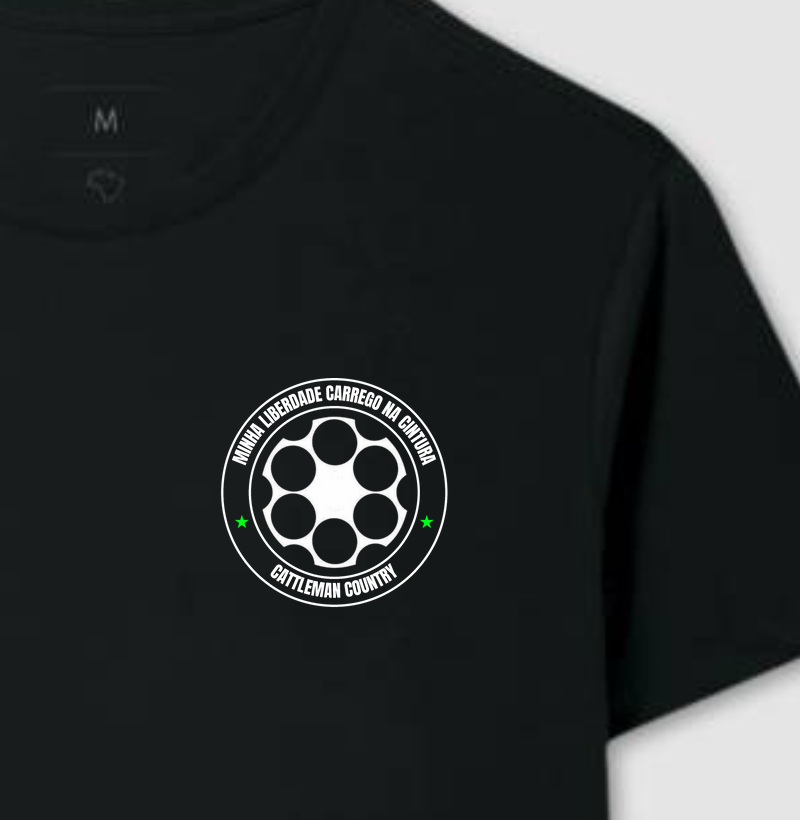 Camiseta minha liberdade carrego na cintura - guns