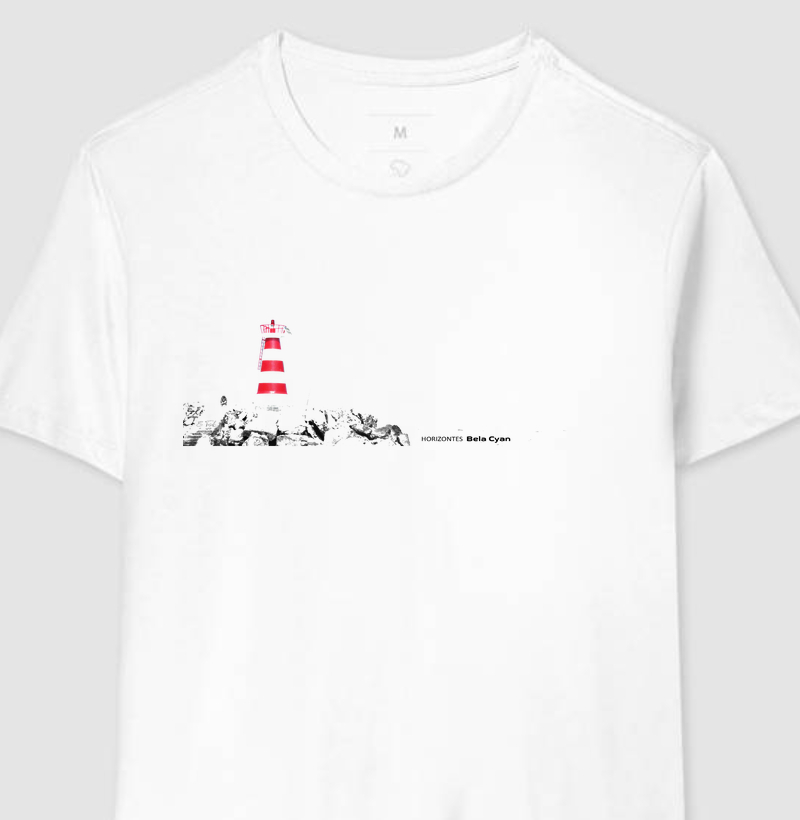 Camiseta Farol em praia do Algarve - Portugal 