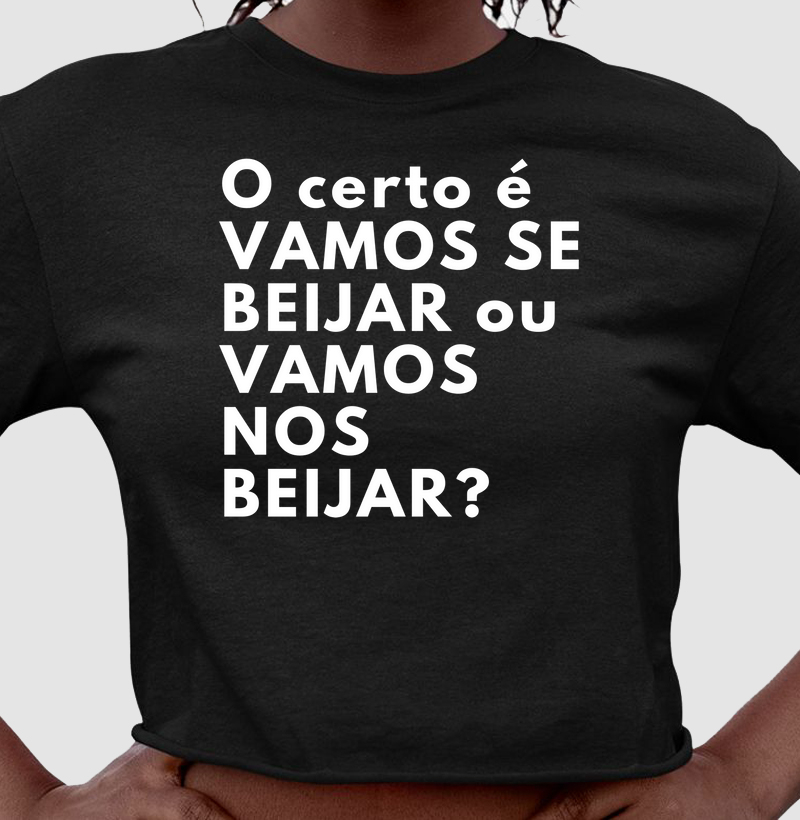 camiseta cropped vamos nos beijar