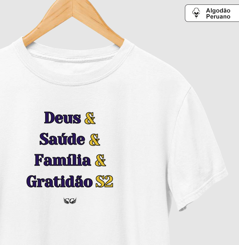 Camisetas em Algodão Peruano de Natal - Deus Saúde Família Gratidão