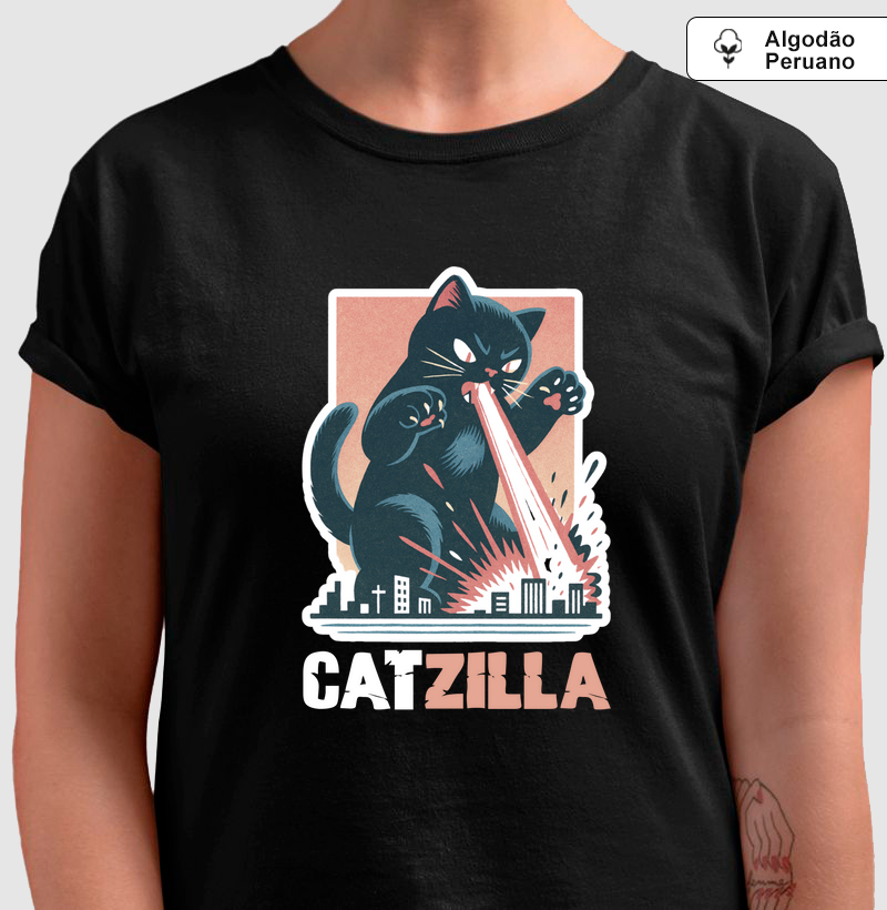 Catzilla destruidor da casa