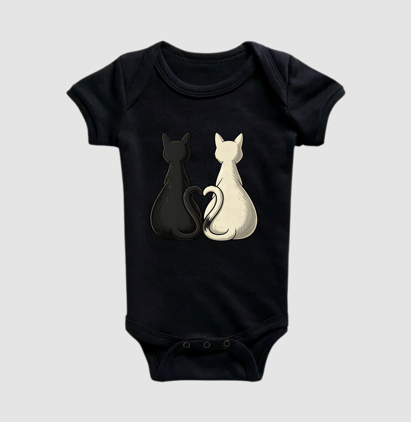 Camiseta Dupla de Gatos e Coraçãozinho