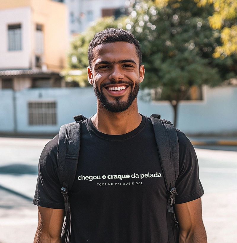 Chegou o craque da pelada