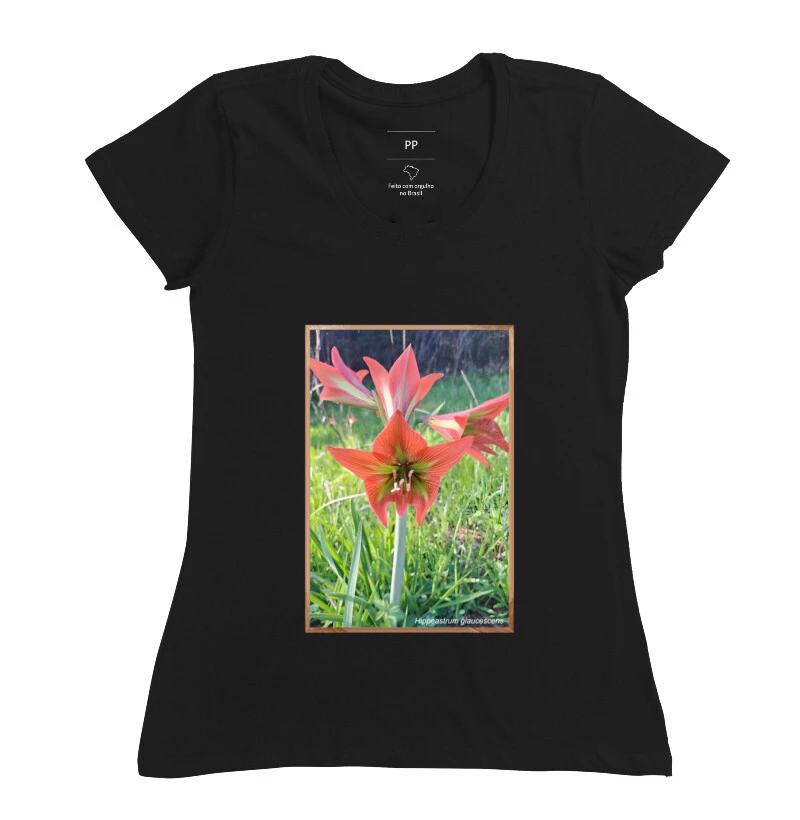 Hippeastrum t-shirtO amor pelas plantas que se veste.