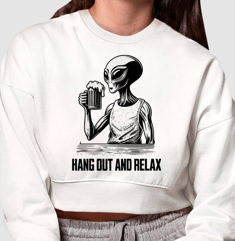 Relax com Estilo: Moletom Cropped - Design Alienígena Único