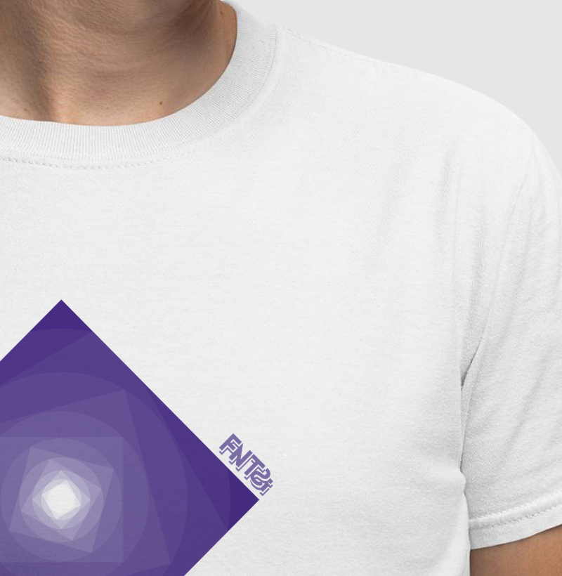 T-SHIRT "INFINITA FANTASIA" / ROXO MINIMAL