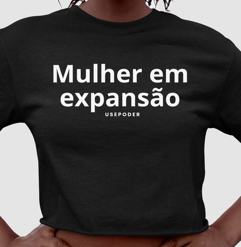 Cropped - Mulher em expansão
