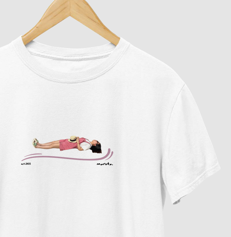 Camiseta Deitada