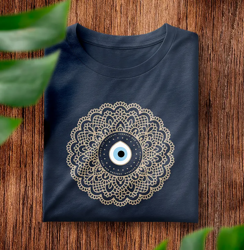 Olhos que guardam, coração que guia.