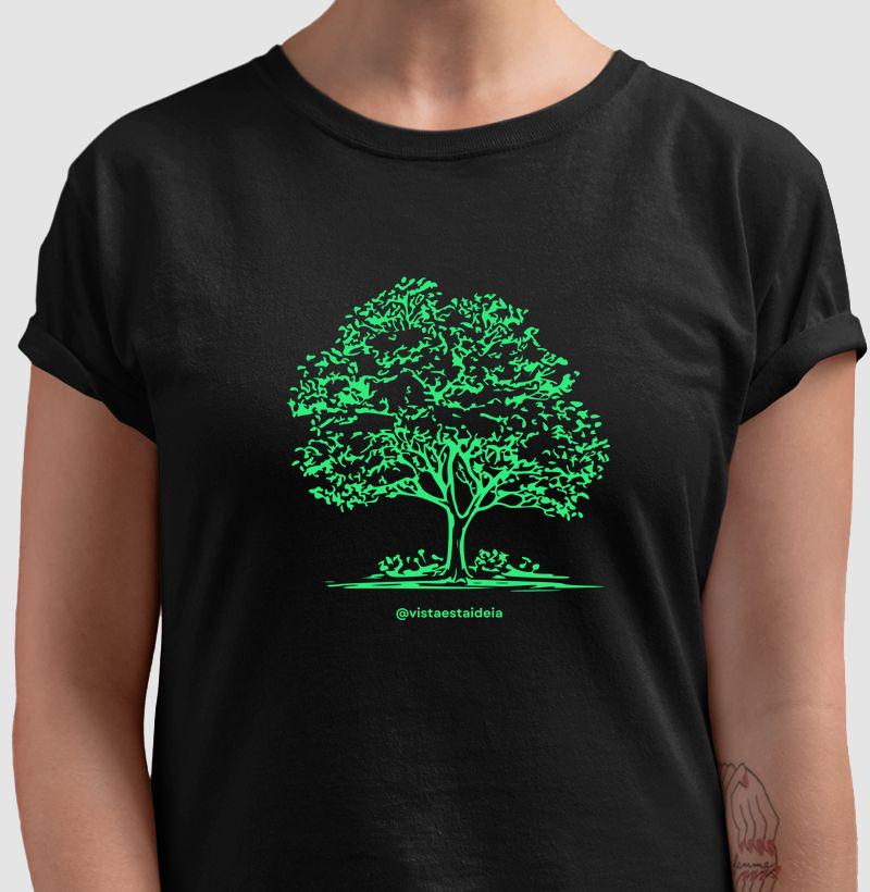 Camiseta verde - Árvore