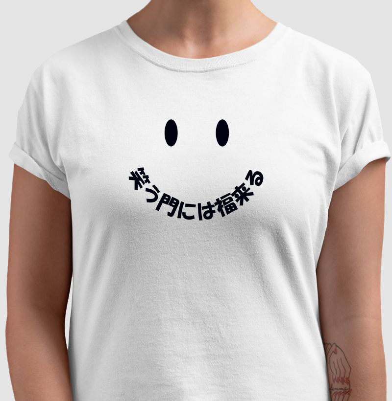 Camiseta Sorrir traz Felicidade