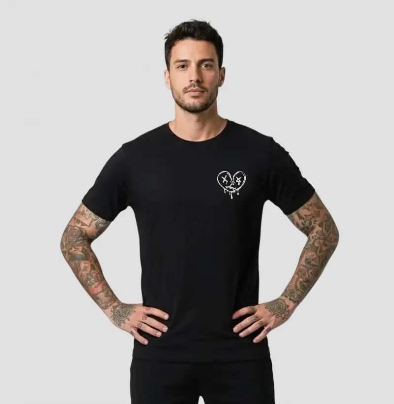 Camiseta Broken Heart | Minimalista Ruído Mudo