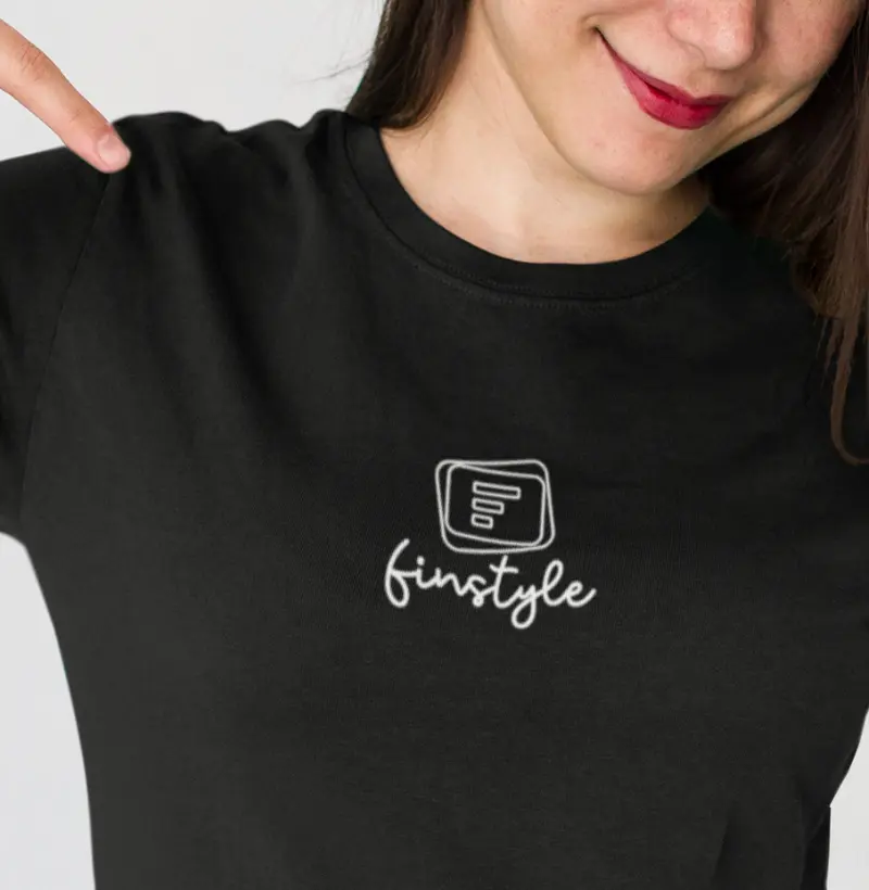 Finstyle minimalista peito
