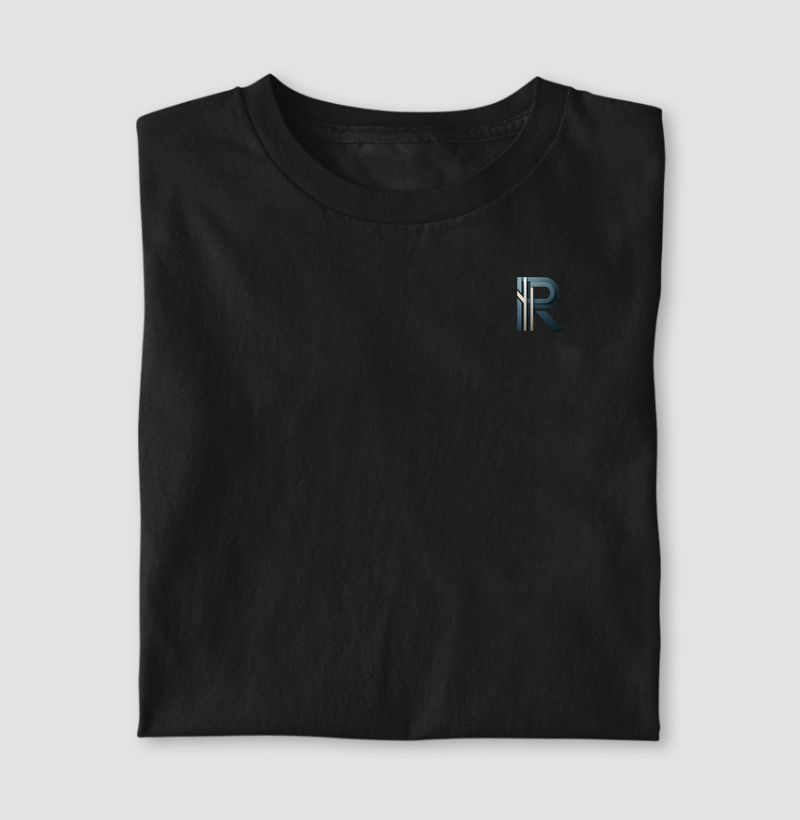 Camiseta logo "R" exclusiva.