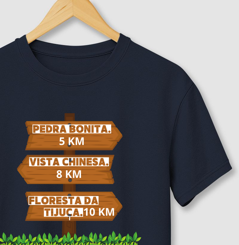 Camiseta Placas de Direção.