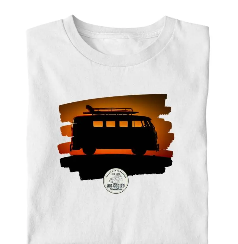 Foto Kombi Corujinha ao Entardecer