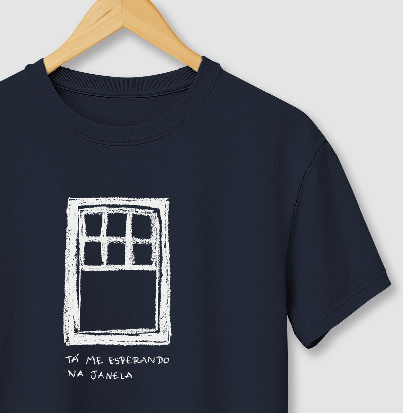 Camiseta Tá Me Esperando na Janela