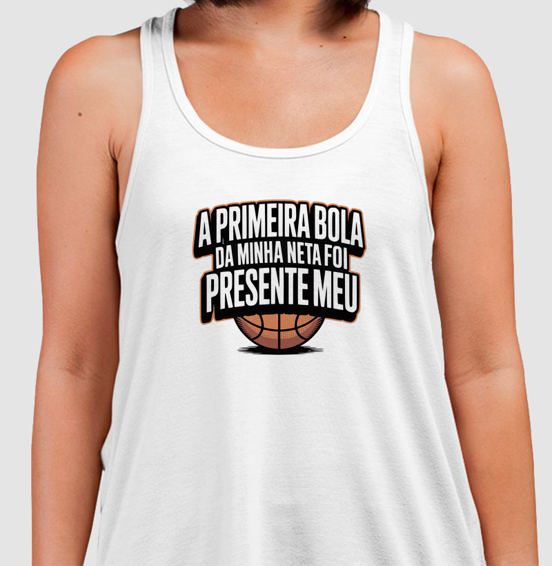 Primeira bola da minha neta