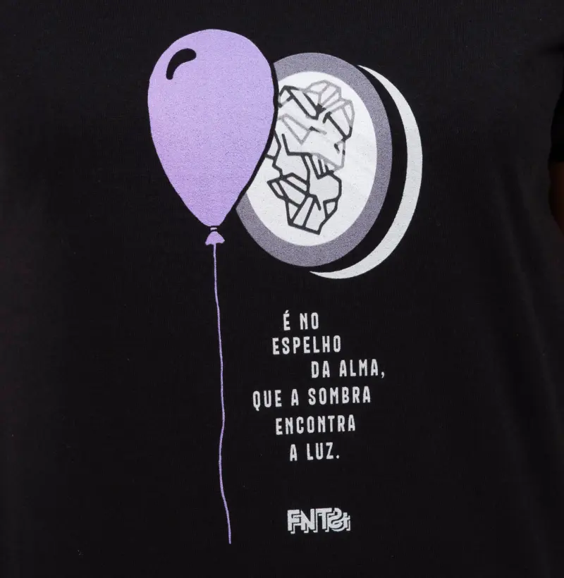 T-SHIRT "HUMANOS E MONSTROS" / ESPELHO DA ALMA