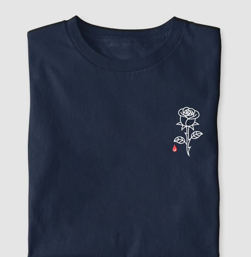 Camiseta "A Lágrima da Rosa" - Estilo Minimalista