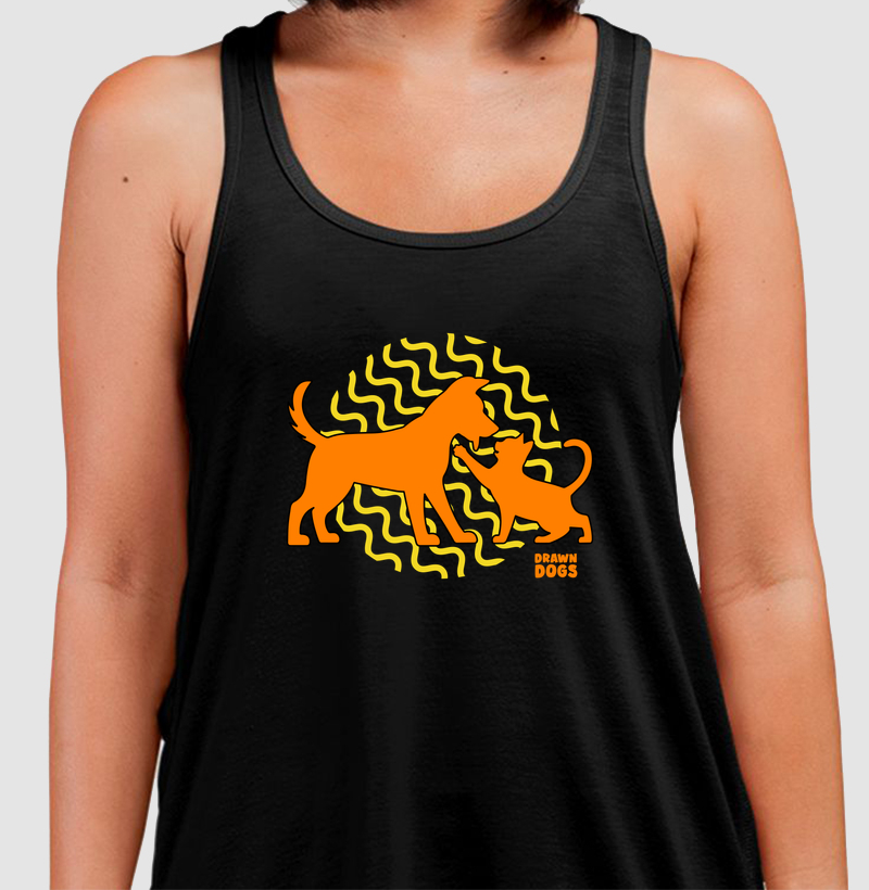 Cachorro e gato laranja/amarelo