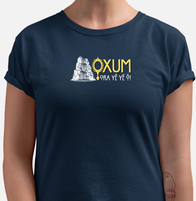 Camiseta Oxum Cachoeira Sombreada Azul Marinho Feminina