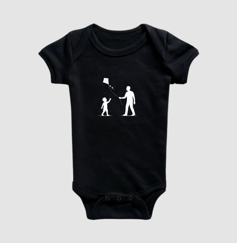 das memórias mais doces: eu e papai soltando pipa.