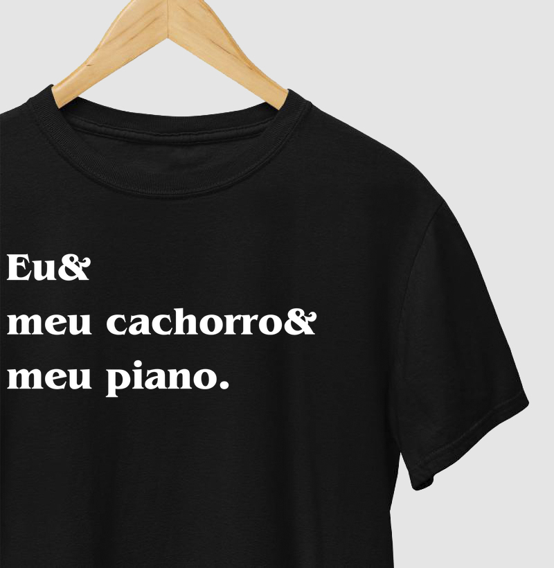 Cachorro e Piano