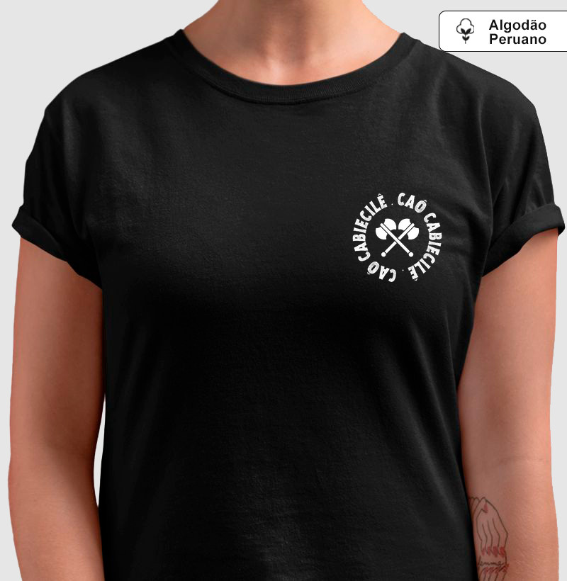 Camiseta Feminina de Algodão Peruano Xangô – Elegância e Força Espiritual