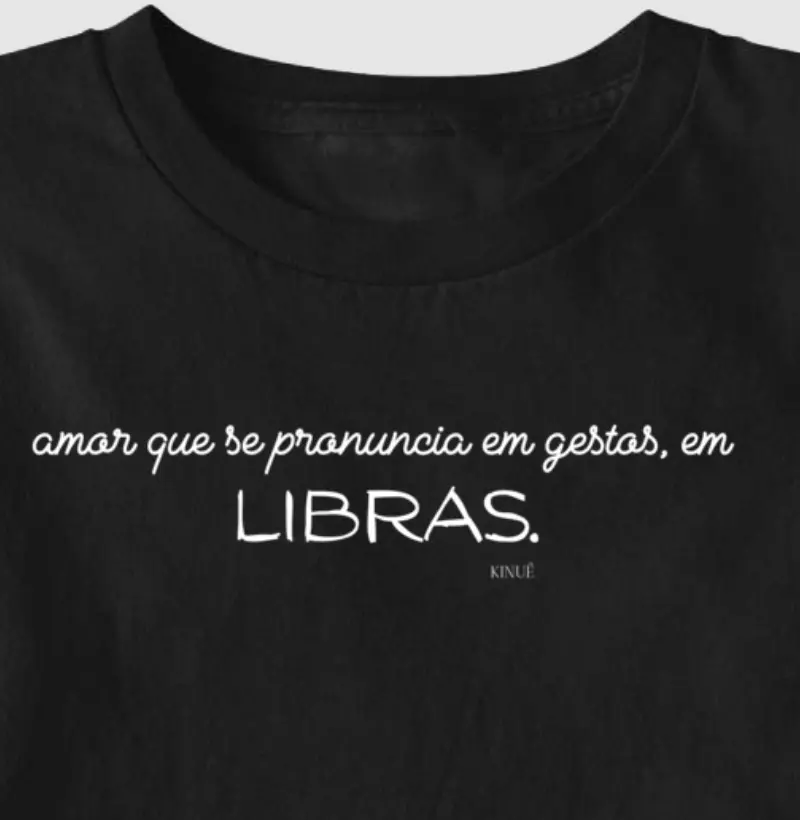 Amor que se pronuncia em gestos, em Libras