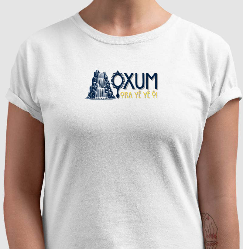 Camiseta Oxum Cachoeira Sombreada Branca Feminina
