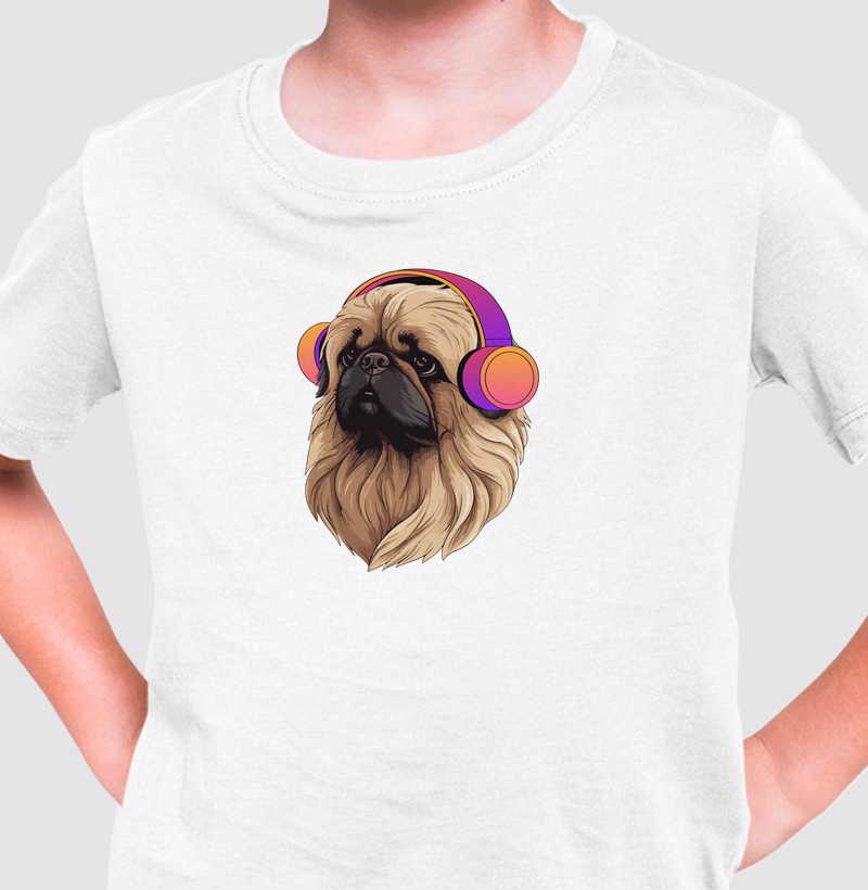 Pequinês de phone de ouvido