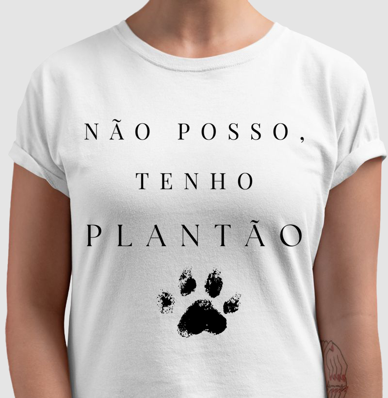 Camiseta Plantão Branca & Cores diversas