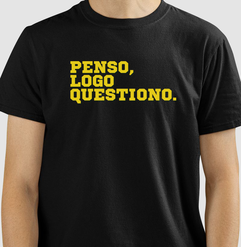 Penso, logo questiono.