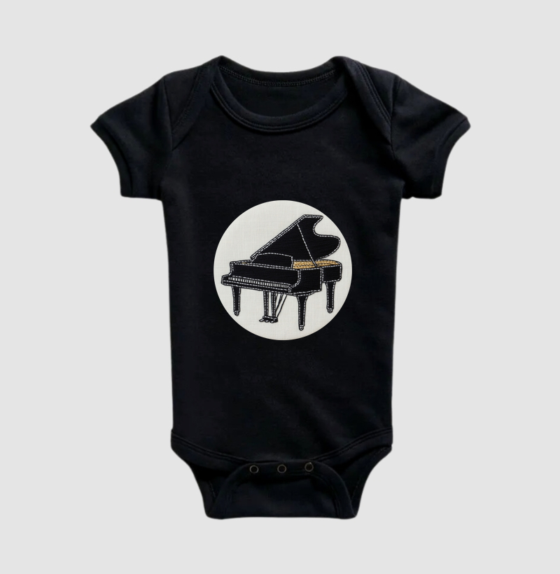 Piano Bordado