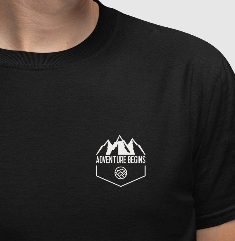 Camiseta Adventure Begins 