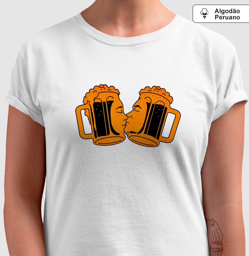 Kiss Beers: Camiseta em Algodão Peruano - Amor e Cerveja em Um Design Único
