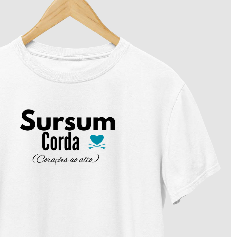 Camiseta Sursum Corda